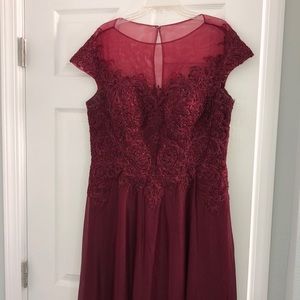 Beautiful Burgundy red dress! I wore it only one time.